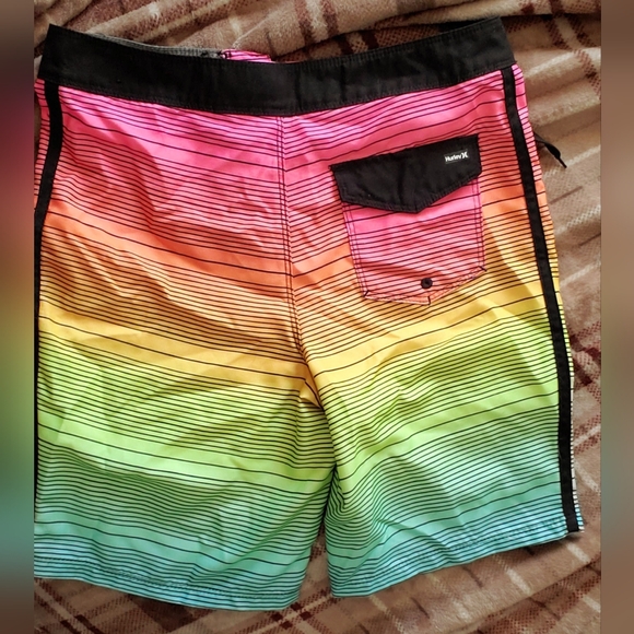 Boys Hurley Board Rainbow Swim Shorts Size 12 /26 - Picture 2 of 6